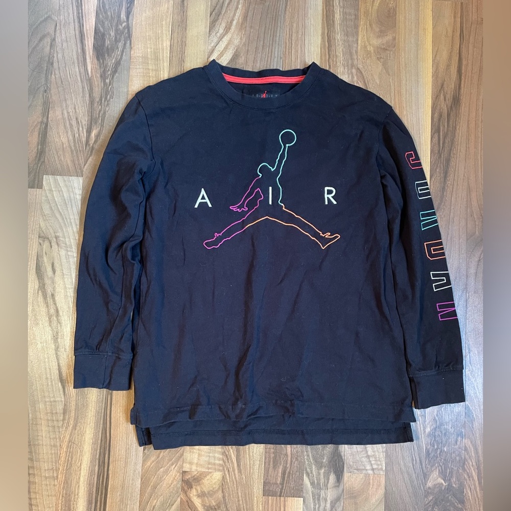 Boys Jordan long sleeve shirt